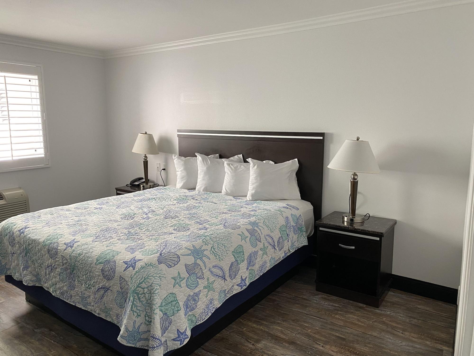 Ocean Surf Inn & Suites Huntington Beach Exterior photo